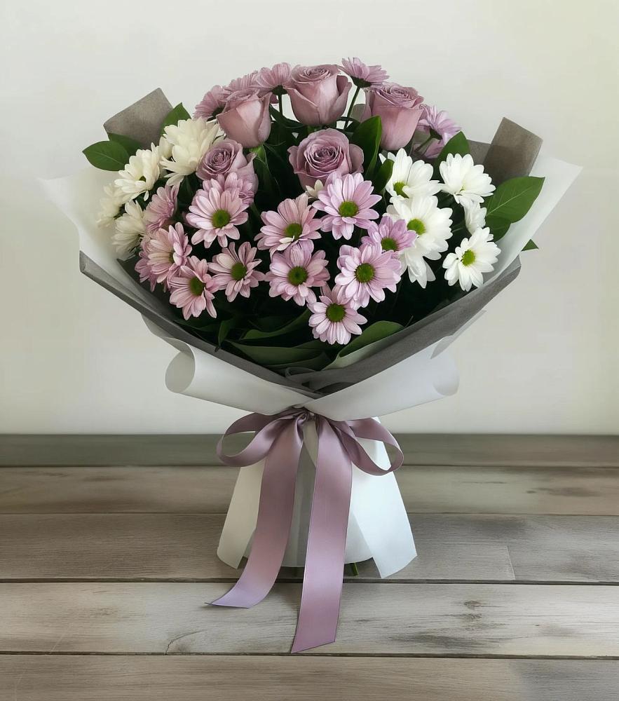 Букет цветов из: Хризантемы и Розы в Новоильинском