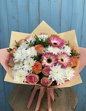 Букет цветов из:  Розы, Герберы и Хризантемы #REPLACE_PRED# Новоильинском