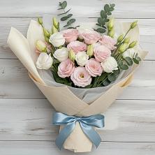 Букет цветов из:  Лизиантусы в Новоильинском