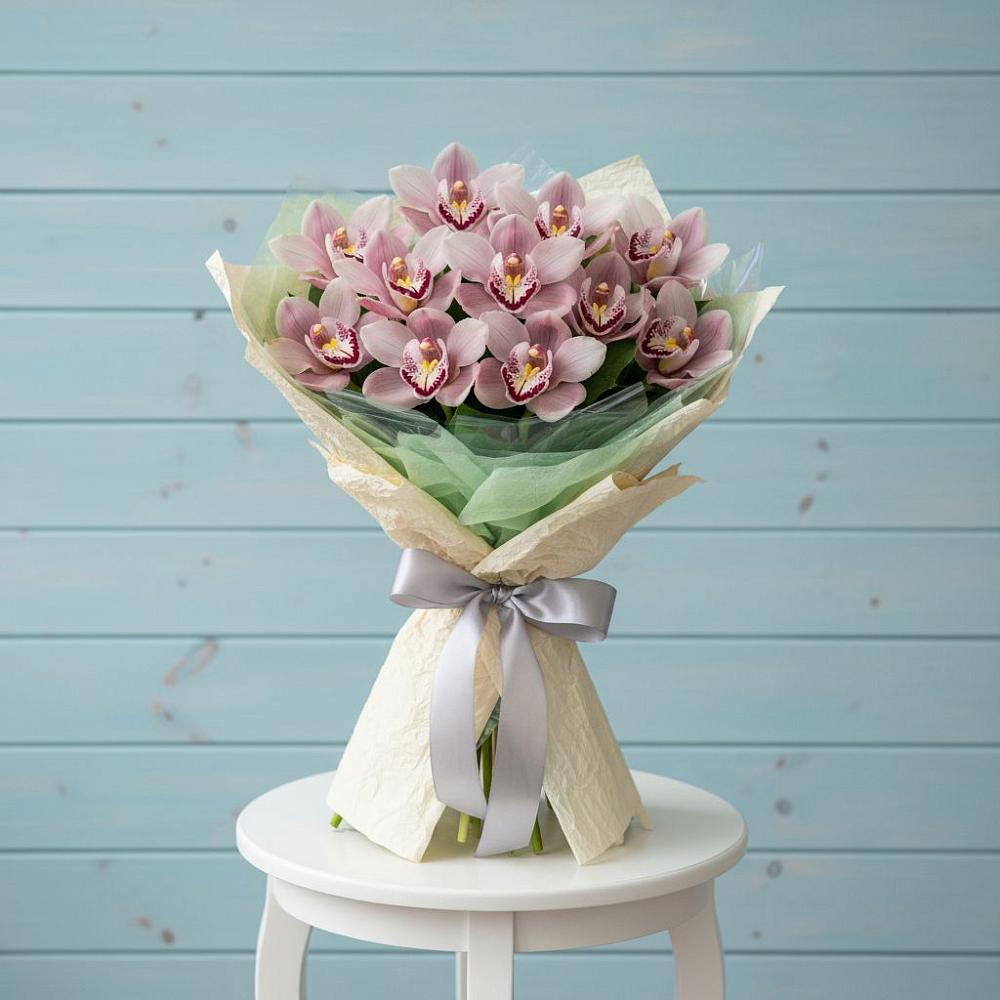 Букет цветов из: Орхидеи и Розы в Новоильинском