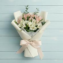 Букет цветов из:  Альстромерии в Новоильинском