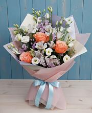 Букет цветов из:  Лизиантусы, Розы, Альстромерии и Гипсофила в Новоильинском