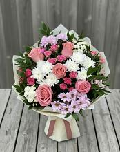 Букет цветов из:  Альстромерии, Гвоздики, Розы и Хризантемы в Новоильинском