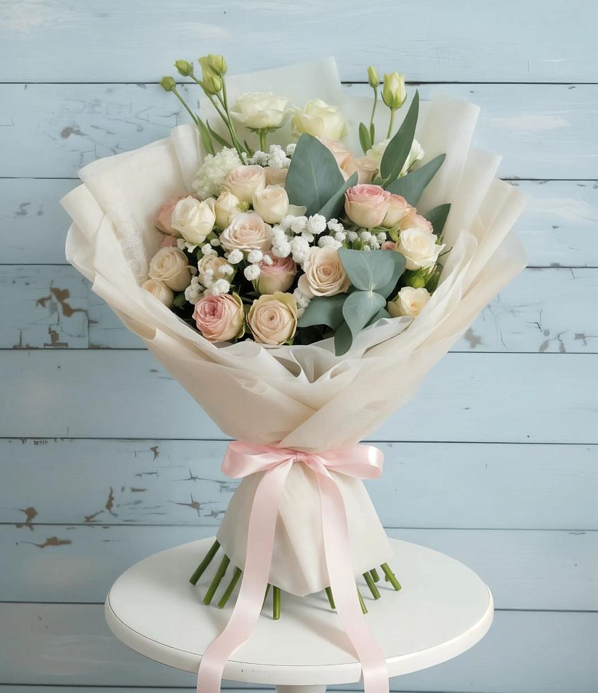 Букет цветов из: Розы и Лизиантусы в Новоильинском