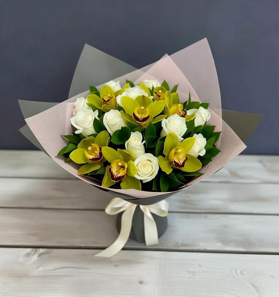 Букет цветов из: Орхидеи и Розы в Новоильинском