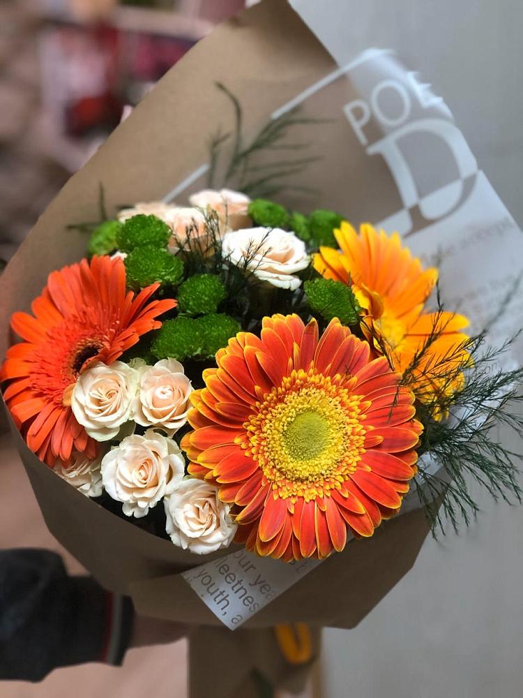 Букет цветов из: Герберы, Хризантемы и Розы в Новоильинском