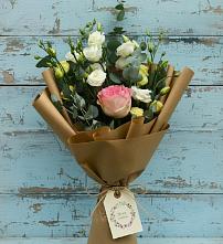 Букет цветов из:  Розы и Лизиантусы в Новоильинском