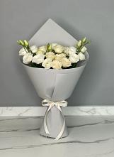 Букет цветов из:  Розы и Лизиантусы в Новоильинском